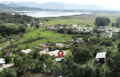 Imóvel com vista apaixonante para a lagoa do coração e da serra do tabuleiro.