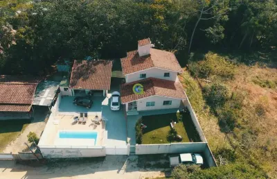 Excelente casa semi-mobiliada a venda no alto aririú, em palhoça.