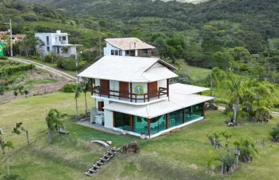 Excelente casa à venda em areias de macacú, em garopaba.