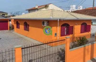 Casa à venda no aririú, em palhoça com 90 m² de área privativa, 4 dormitórios, 1