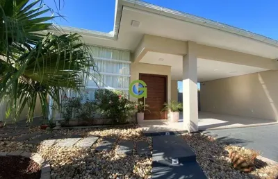 Casa à venda no bairro pedra branca em palhoça com 170 m², 3 dormitórios, sendo