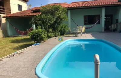 Casa a venda no bairro areias de palhocinha em garopaba.