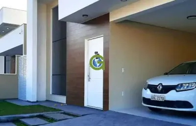 Linda casa no bairro pedra branca com vista para cordilheira do cambirela.