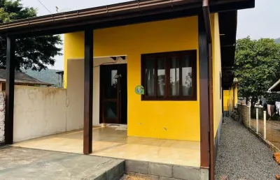 Casa com 2 quartos e ótima localização a 500m da praia – gamboa, garopaba