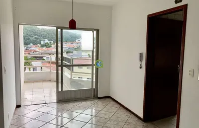 Apartamento à venda, forquilhinha, são josé 2 dorms, suíte, sacada.