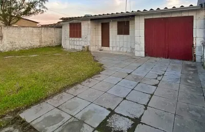 Oportunidade casa sozinha no patio escriturada 300 metros do mar