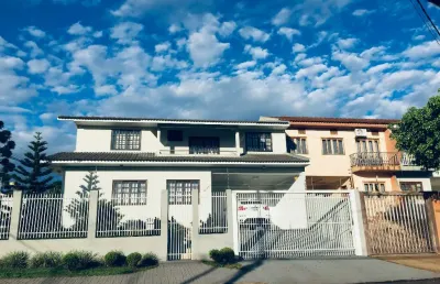 Sobrado no country com piscina 637m² total de terreno