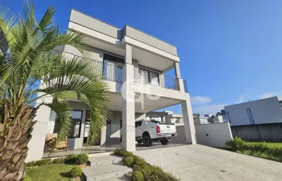 Casa com 4 quartos à venda no Santa Regina, Camboriú 