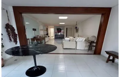 Apartamento com 3 quartos para alugar no Tambaú, João Pessoa 