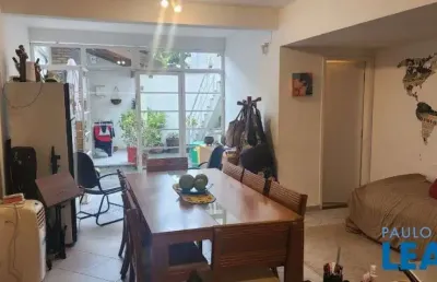 Casa com 3 quartos à venda na Rua Nilo Torres, Jardim Marajoara, São Paulo