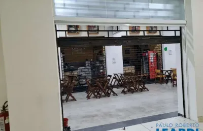 Ponto comercial para alugar na Rua Vergueiro, Liberdade, São Paulo