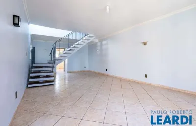 Casa com 3 quartos à venda na Avenida Ceci, Planalto Paulista, São Paulo