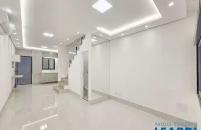 Casa com 4 quartos à venda na Rua João Lopes, Jardim da Glória, São Paulo