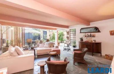 Casa com 4 quartos à venda na Rua Ilamônia, Moema, São Paulo