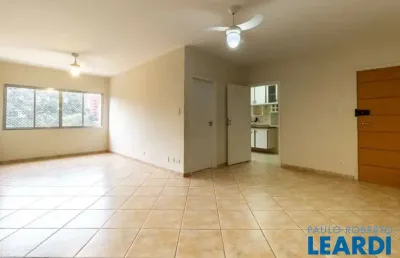 Apartamento com 3 quartos à venda na Rua Alves Guimarães, Pinheiros, São Paulo