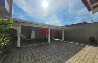 Casa com 4 quartos à venda na rua liberdade, centro, ubatuba, 185 m2 por r$ 1.100.000