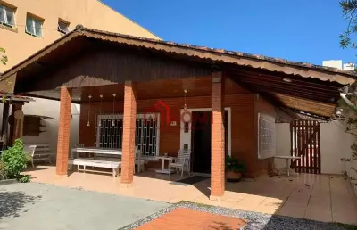 Casa com 5 quartos à venda na rua alcatraz, praia grande, ubatuba, 210 m2 por r$ 1.900.000