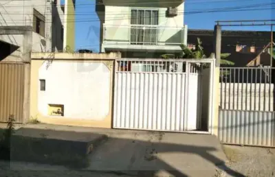 Casa para venda em rio das ostras, casa grande, 2 dormitórios, 2 banheiros, 1 vaga
