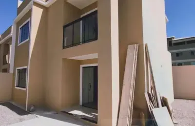Casa para venda em rio das ostras, costazul, 3 dormitórios, 3 suítes, 3 banheiros, 1 vaga