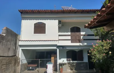 Casa para venda em rio das ostras, nova esperança, 2 dormitórios, 2 suítes, 2 banheiros, 5 vagas