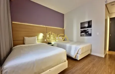 Studio mobiliado à venda no stay santos – pompeia, quadra da praia