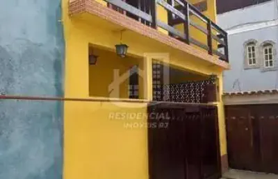 Casa venda 122m² duas vagas 3quartos suítes rua do moinho peró-cabo frio rj