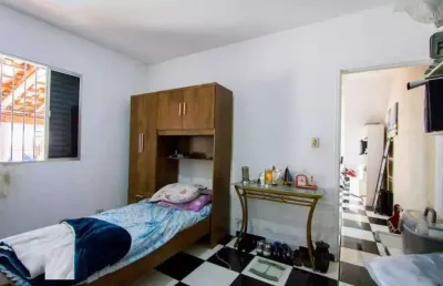 Sobrado com piscina e 2 casasa no terreno de 10 x 50  e 2 vagas de garagens