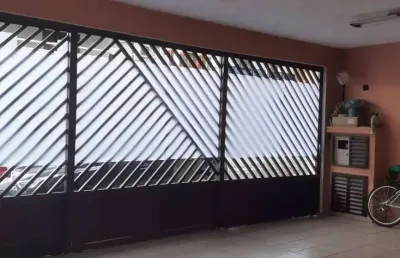 Sobrado maravilhoso 4 dormitorios sendo 1 suite e 3 vagsa de garagens