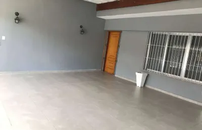 Sobrado maravilhoso 258 m² 5 dormitorios 5 vagas de garagens