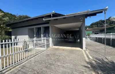 Casa com 4 quartos à venda no itaum, joinville  por r$ 750.000