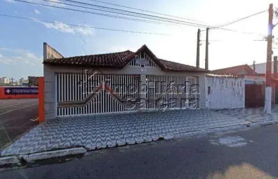 Casa em condomínio fechado, com 02 dormitórios na aviação!