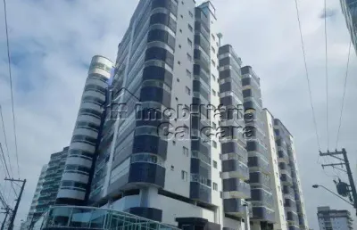 Apartamento com 02 dormitórios, no maracanã á 40 metros da praia!!!