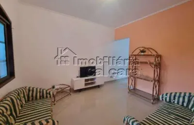 Sua casa dos sonhos em praia grande: conforto e praticidade