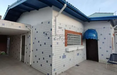 Casa com 02 dormitórios, no jardim real á 200 metros da praia!!!