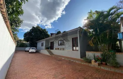 Casa com 5 quartos à venda na Avenida Novara, Bandeirantes (Pampulha), Belo Horizonte