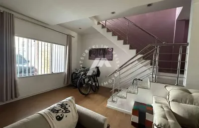 Casa com 3 quartos à venda na Travessa Quatorze de Abril, 10, Fátima, Belém