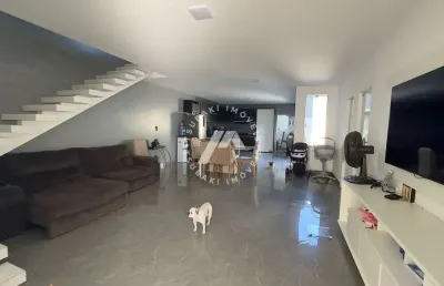 Casa com 5 quartos à venda na Travessa Três, 10, Castanheira, Belém