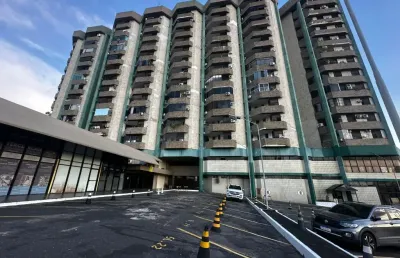 Apartamento lindo, bem localizado, 1 suíte, 60m², fica na djalma batista parque 10 de novembro
