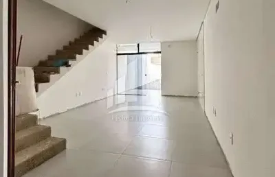 Casa com 3 quartos à venda na Rua Paulo Schneider, Vila Nova, Joinville