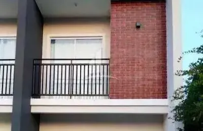 Geminado moderno com 4m de abertura no bairro itaum !!