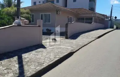 Casa com 3 quartos à venda na Rua João da Costa Júnior, João Costa, Joinville