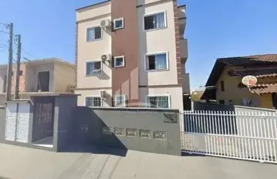 Apartamento térreo a venda no bairro espinheiros !!