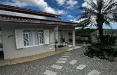 Casa com 3 quartos à venda na Rua Cidade de Sertanópolis, Paranaguamirim, Joinville