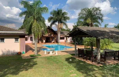 Chácara de 4.200m² com 4 suítes, piscina, campo de futebol e área gourmet para locação - bom jardim - jundiaí/sp