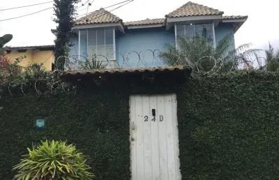 Vendo linda casa em via pública - vargem pequena _rj