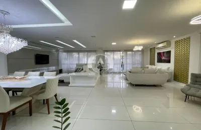 Casa em condomínio fechado com 4 quartos à venda na Barra da Tijuca, Rio de Janeiro 