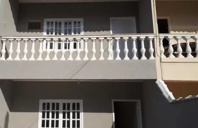 Vargem grande casa em condomínio 2 pavimentos 2 quartos sendo 1 suíte