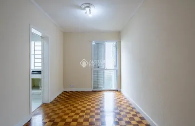 Apartamento de 2 dormitórios no bairro floresta – desocupado e pronto para morar!