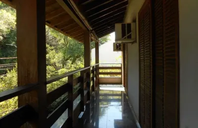 Casa com 4 quartos à venda na Rua Bento Munhoz da Rocha Neto, ., Jardim do Lago, Londrina
