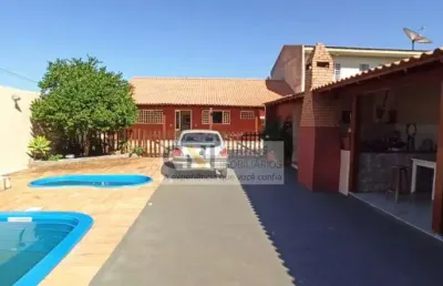 Casa com 3 quartos à venda na Rua Bolívia, 278, Vila Brasil, Londrina